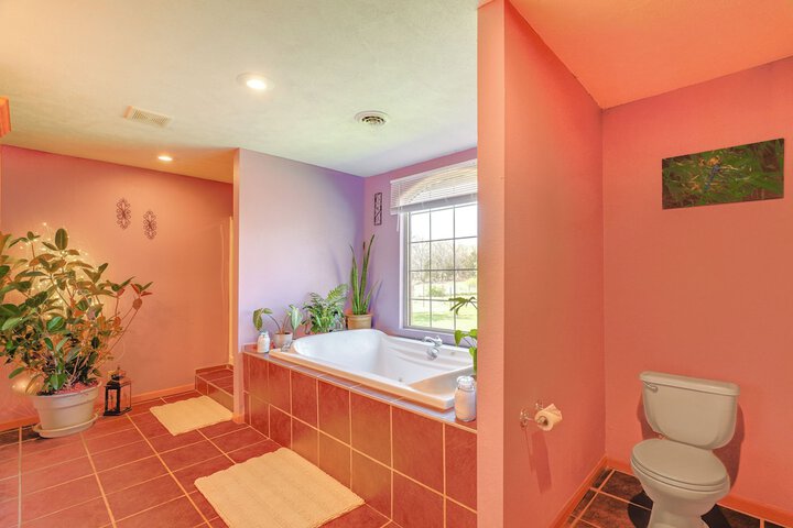 Spacious Ozarks Family Home - Private Pool & Grill
