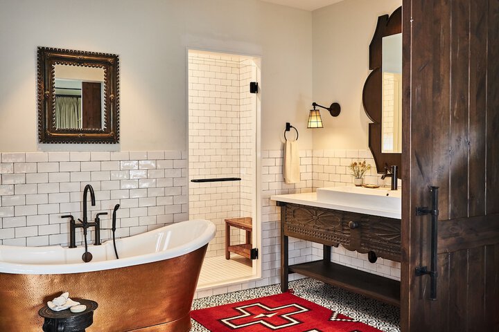 Bishops Lodge Auberge Collection