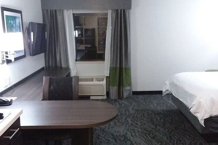Room 47 of 59