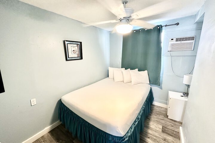 Room 35 of 51