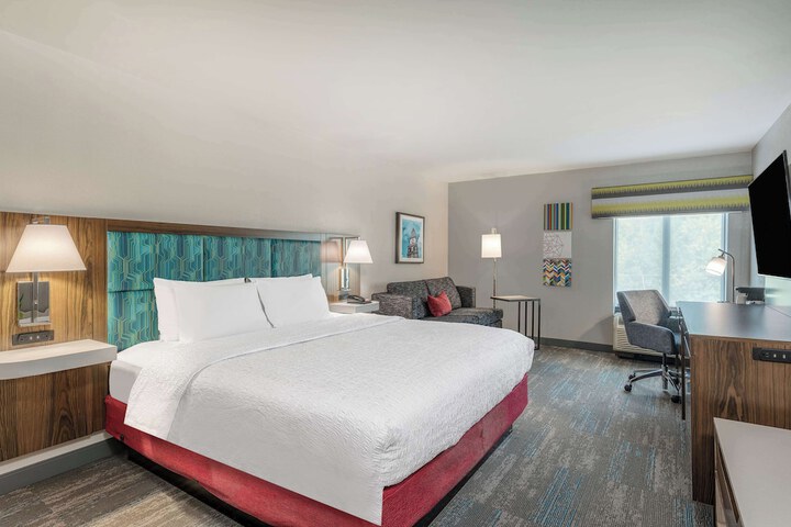 Hampton Inn New Philadelphia
