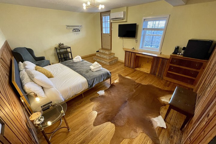 Room 46 of 156