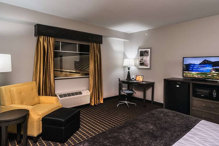 Room 9 of 26