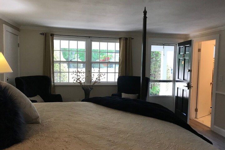 Room 49 of 106
