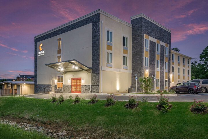 Hotel 2 of 42