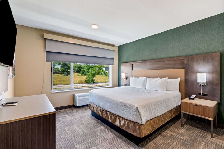 Room 35 of 52