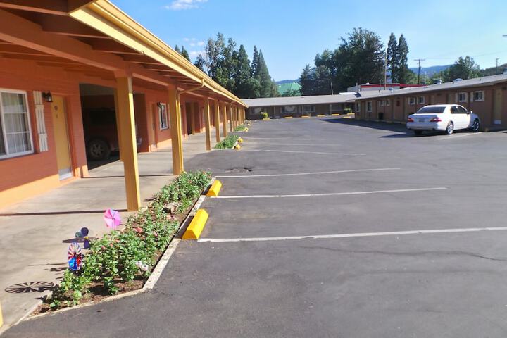 Relax Inn of Yreka
