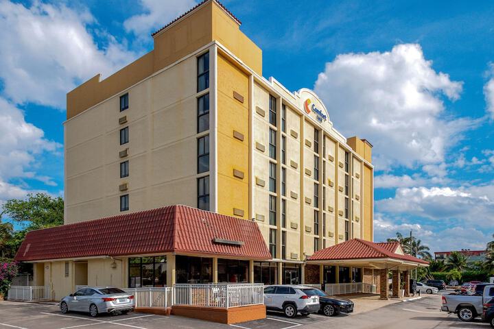 Hotel 6 of 78
