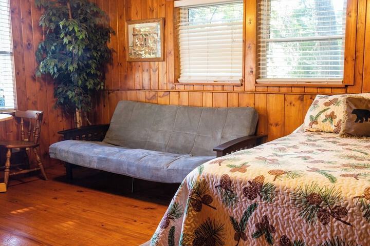Mountain Aire Cottages Inn & Glamping