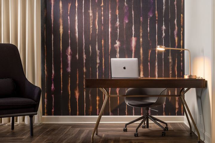 Hotel Deco Omaha Tapestry Collection by Hilton
