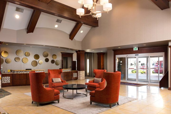 Hotel Interior 9 of 27