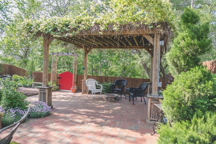 Boonville Luxury Lodging