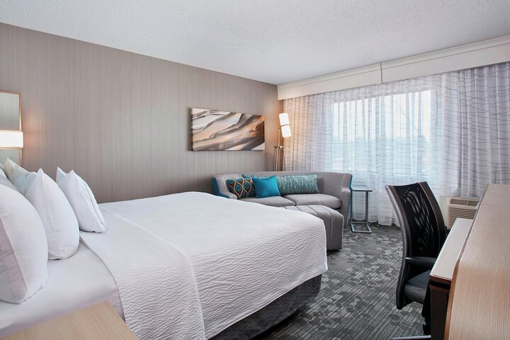 Courtyard by Marriott Detroit Pontiac / Auburn Hills