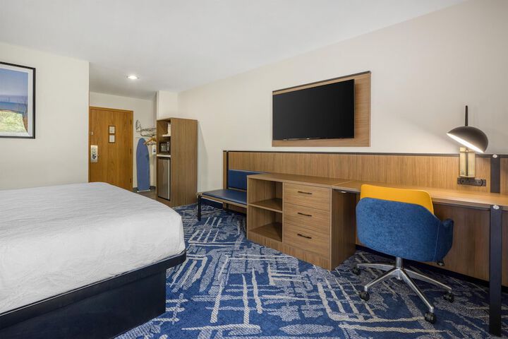 Best Western Indian Oak