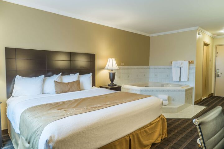 Room 15 of 26