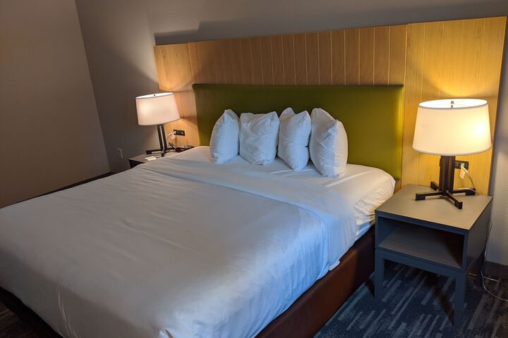 Room 16 of 37