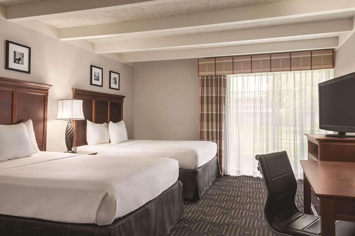 Country Inn & Suites by Radisson Woodbury, MN