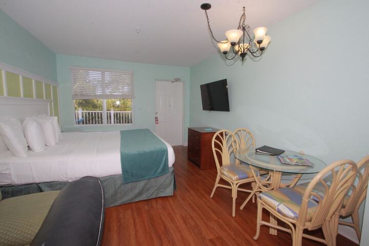 Room 42 of 75