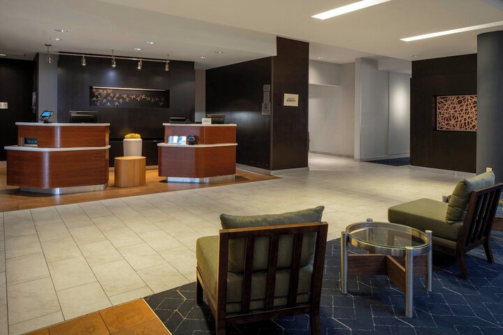 Courtyard by Marriott Jackson Airport / Pearl