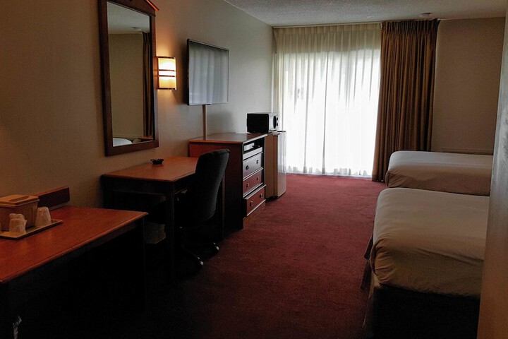 Crystal Inn Neptune