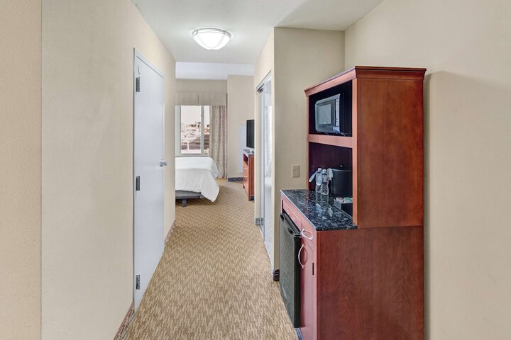 Room 8 of 22