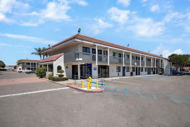 Motel 6 Lompoc CA