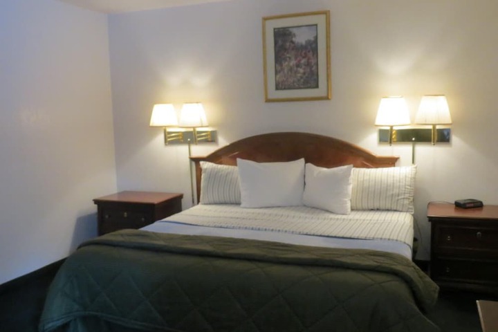 Silver Saddle Motel