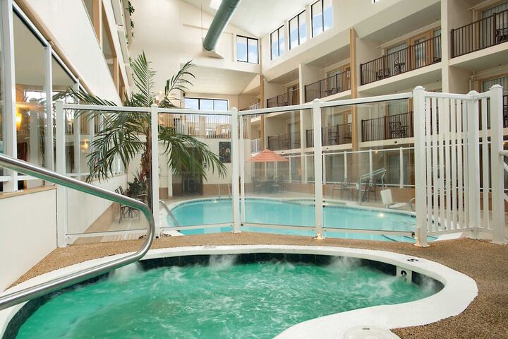 Pool 11 of 77