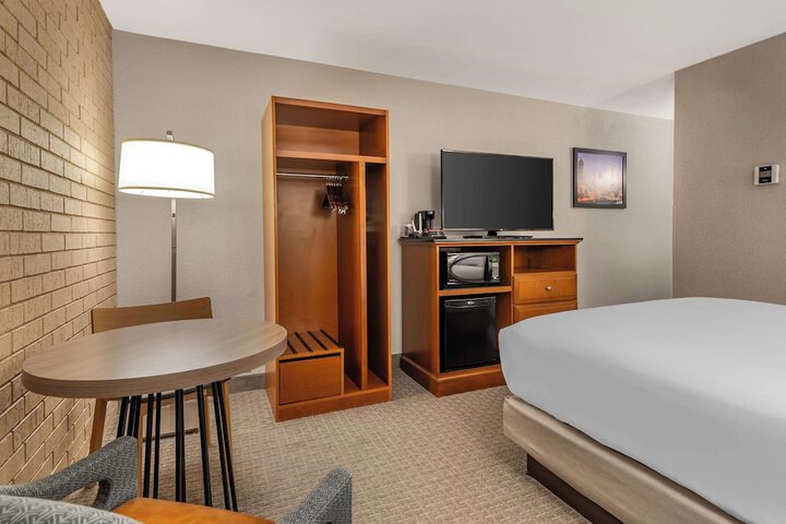 Room 21 of 67