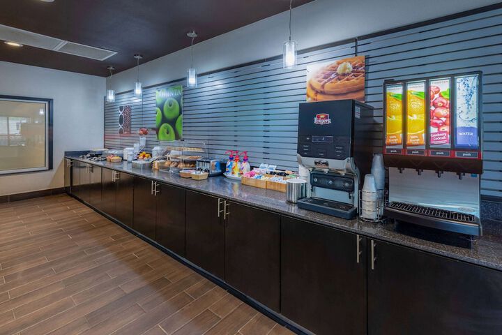 La Quinta Inn & Suites by Wyndham Wichita Falls - MSU Area