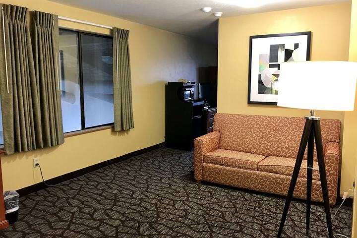 Room 34 of 42