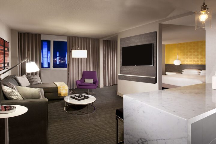 Room 17 of 65
