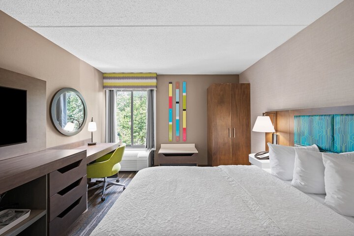 Room 7 of 35