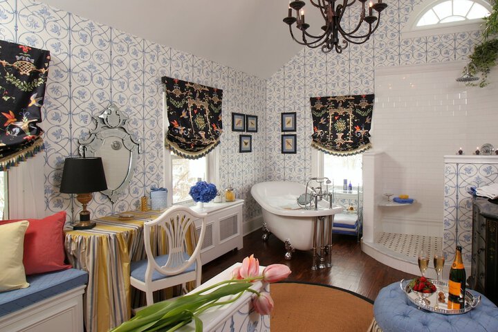 10 Fitch Luxurious Romantic Inn