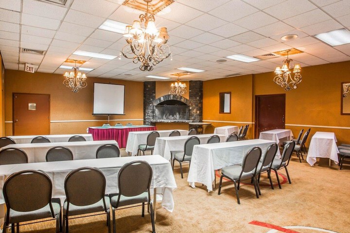 Quality Inn & Conference Center Brattleboro North