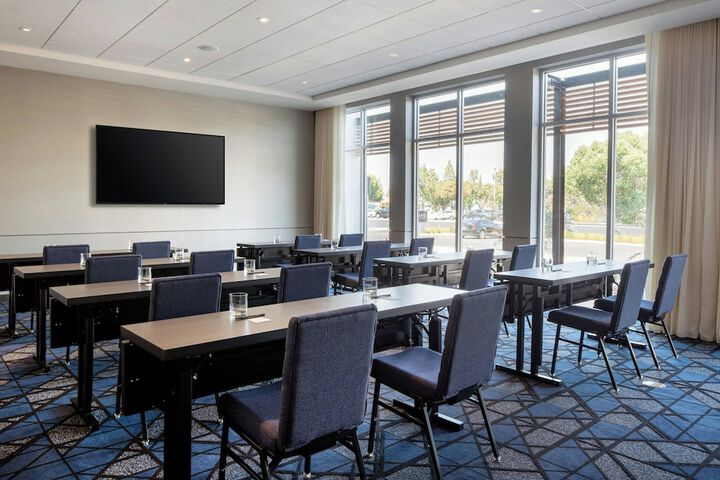 Courtyard by Marriott Fresno Clovis