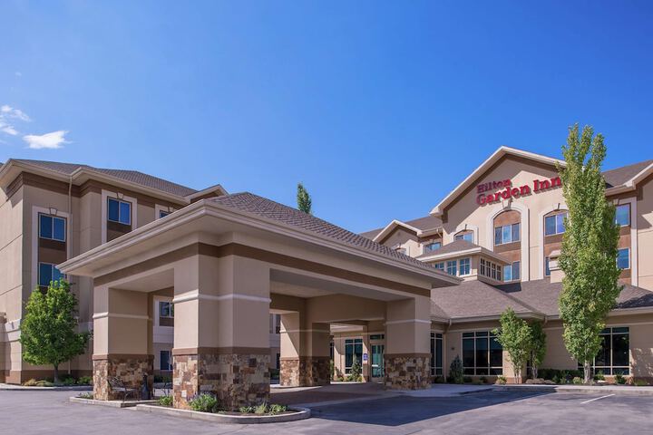 Hotel 2 of 61