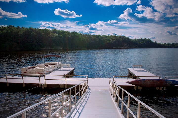 Natura Vue Resort & Boathouse