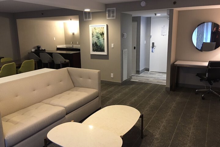 Room 45 of 99