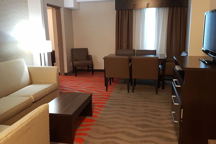 Holiday Inn Express Hotel & Suites Barrie by IHG
