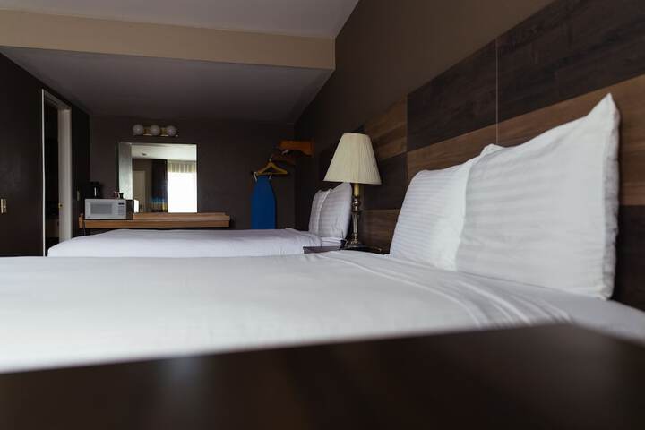Room 27 of 37