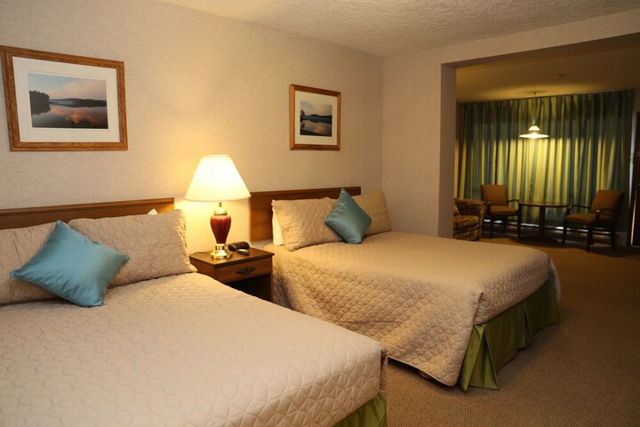 Room 16 of 48