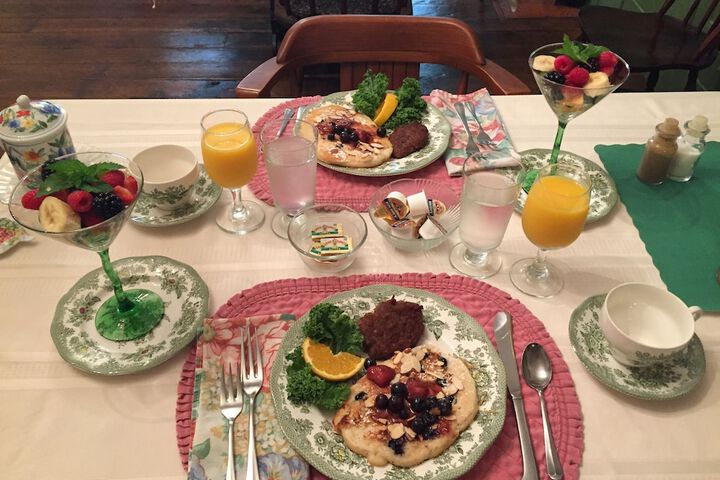 Breakfast/Coffee Service 10 of 11