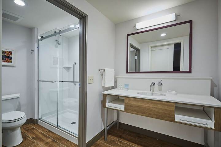 Room 20 of 35