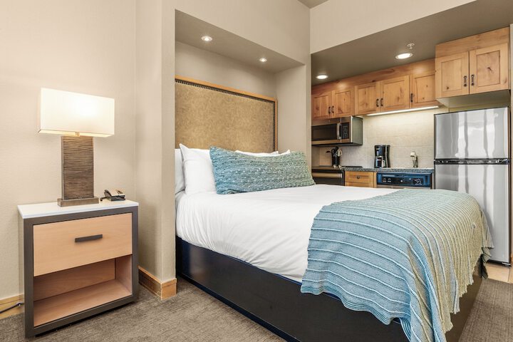 Room 32 of 75
