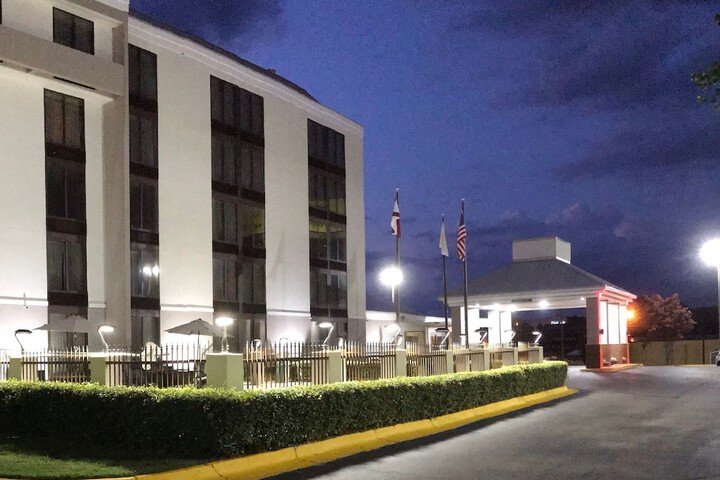 Hotel 2 of 70