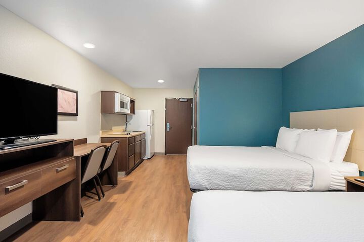 Room 9 of 24