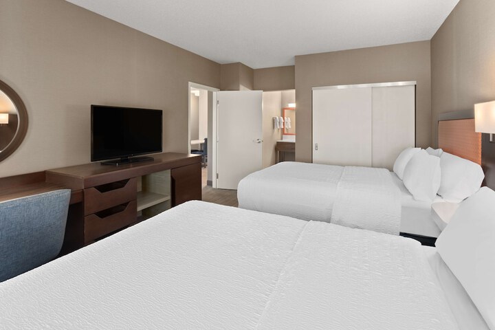 Room 12 of 30