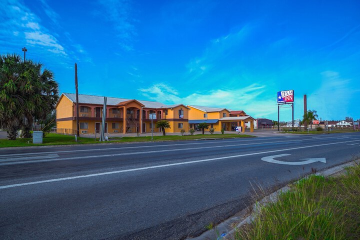 Hotel 8 of 70