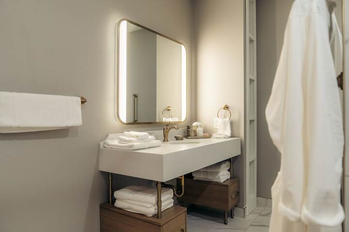 Room 25 of 50